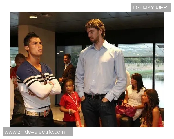 足球明星与篮球明星的共同点与魅力探讨 足球明星与篮球明星的共同点与魅力探讨